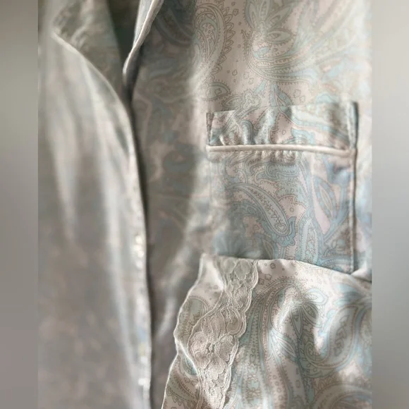 Miss Elaine Paisley & Lace Long Pajama Set in Size Large - Picture 3 of 8